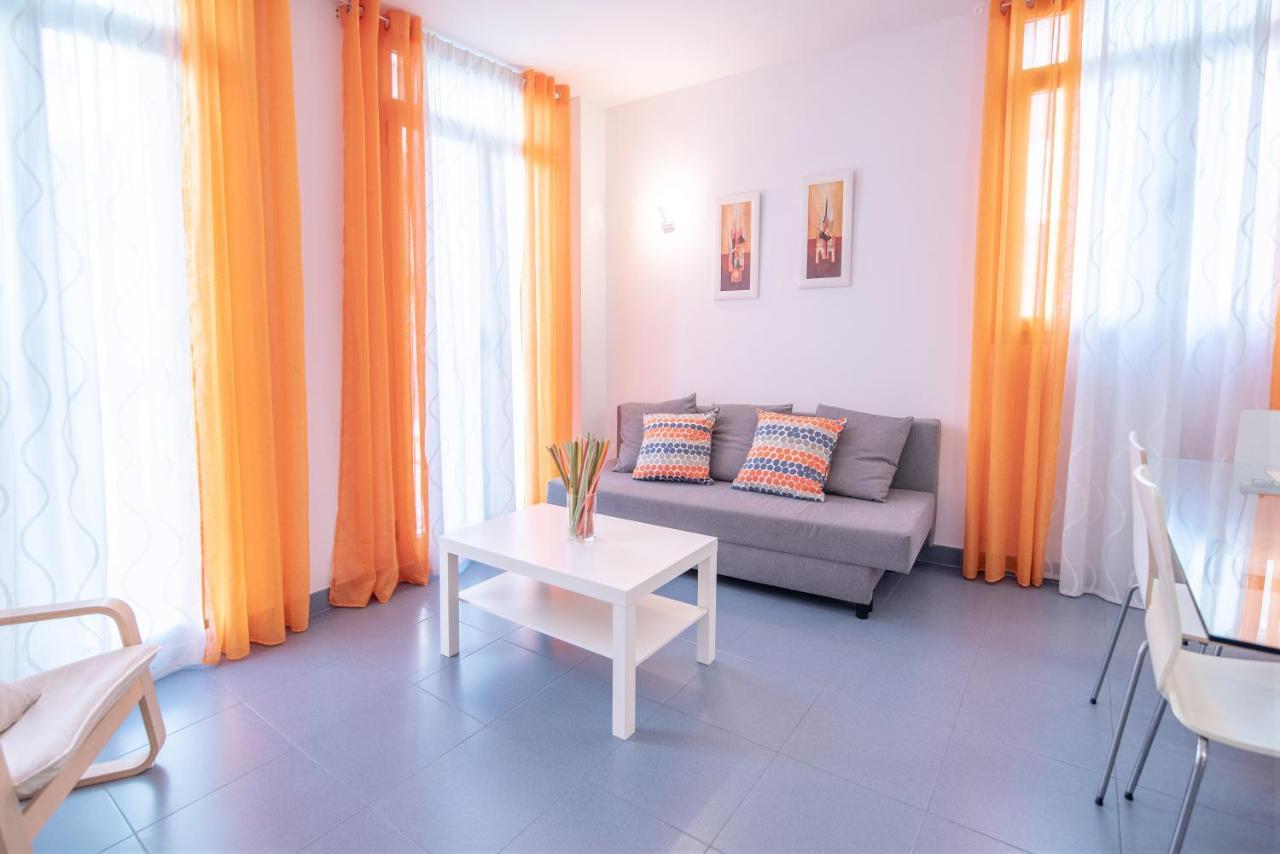 Hogar Vera Apartments&Bikes บาเลนเซีย ภายนอก รูปภาพ